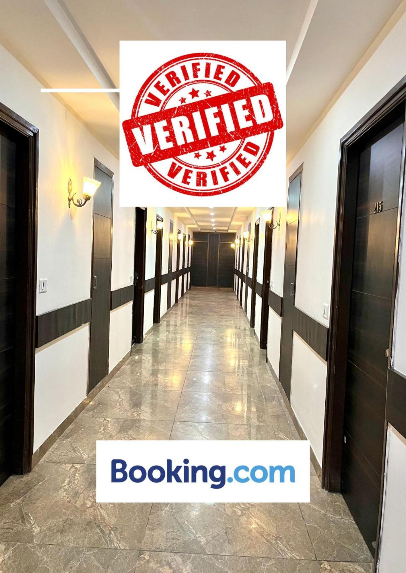Hotel Jb Residency !! Luxurious & Royal Balcony Rooms !! Large Rooms Zirakpur Екстер'єр фото